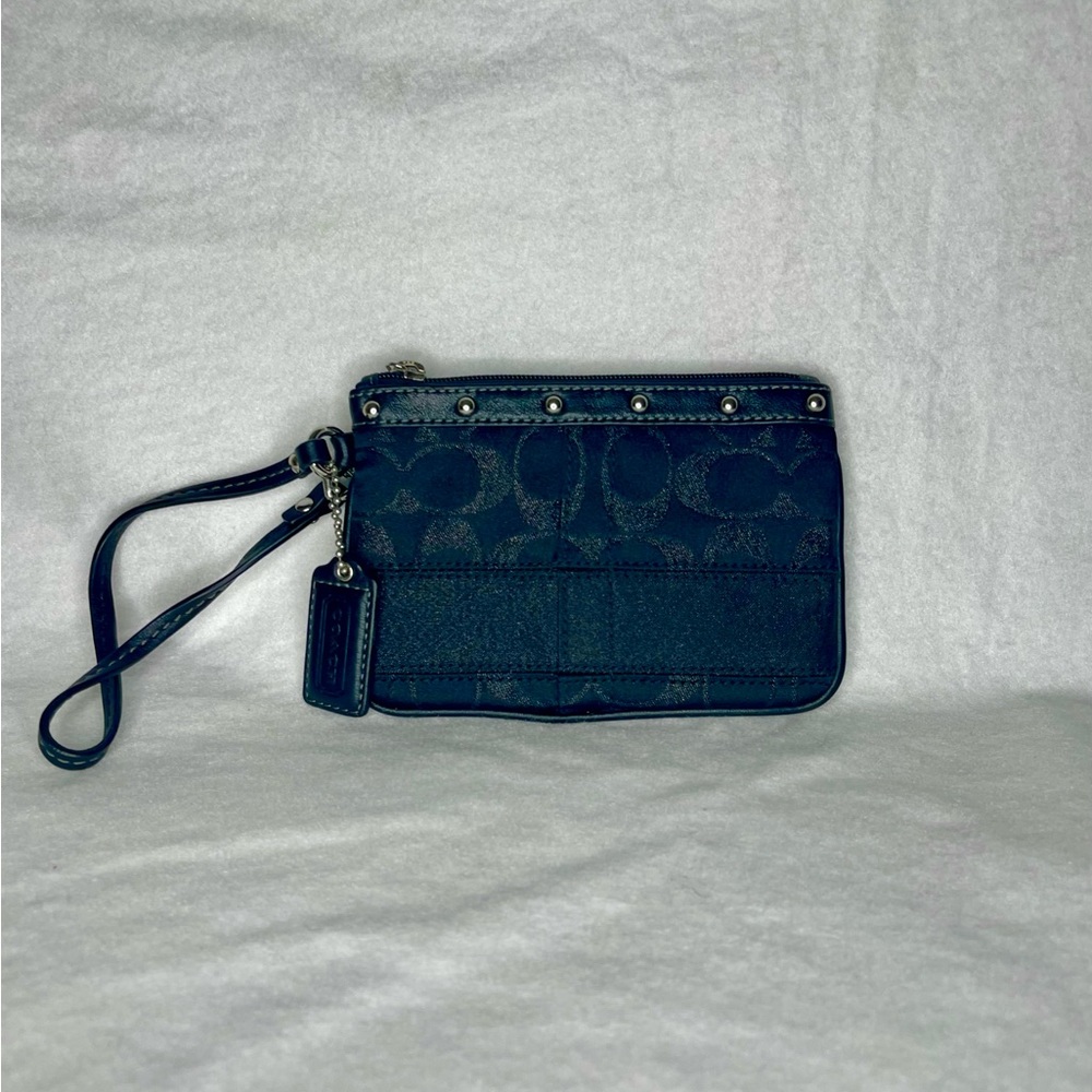 Coach Black Signature Canvas Slim Wristlet 🖤